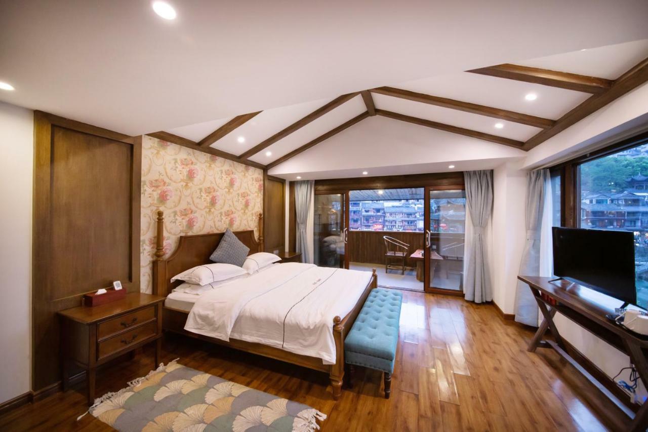 Fenghuang Slowly Time Inn Exterior foto