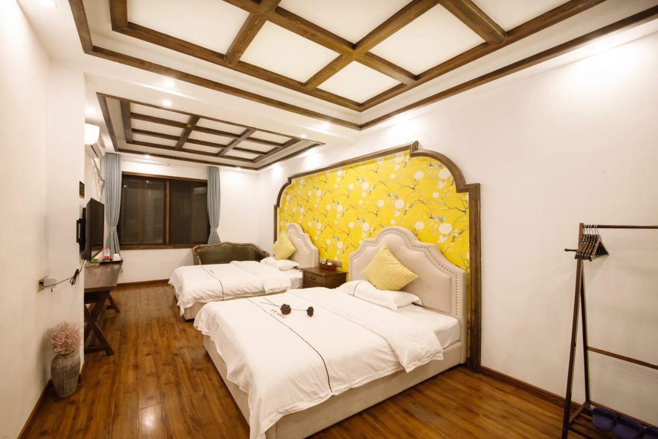 Fenghuang Slowly Time Inn Exterior foto