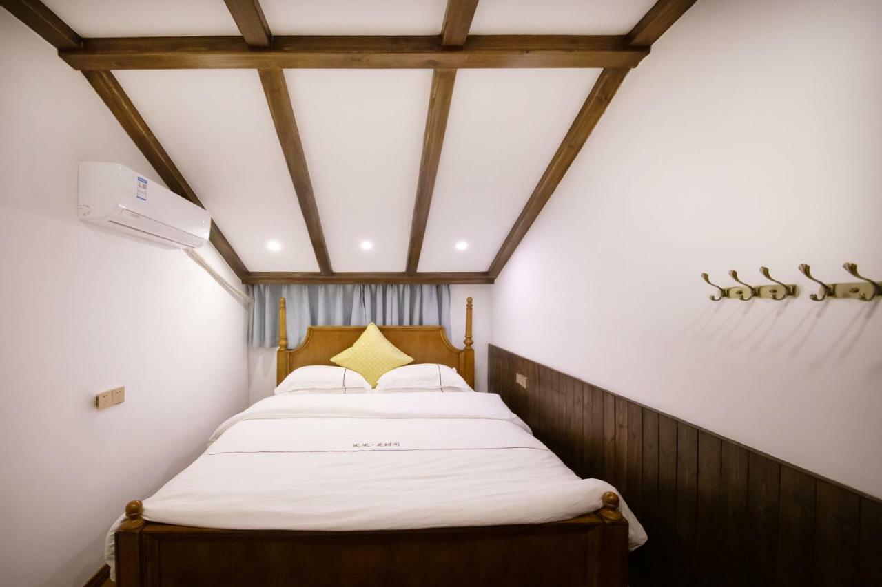 Fenghuang Slowly Time Inn Exterior foto