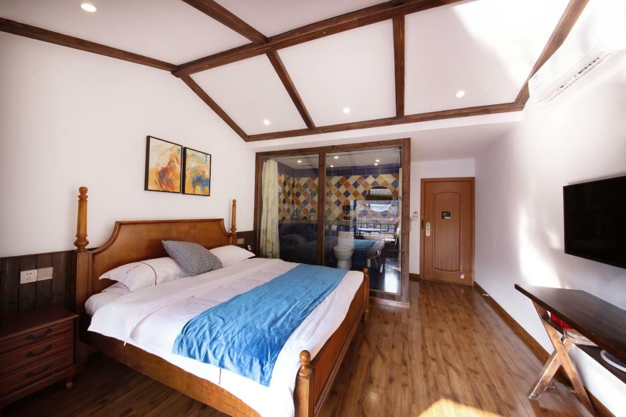 Fenghuang Slowly Time Inn Exterior foto