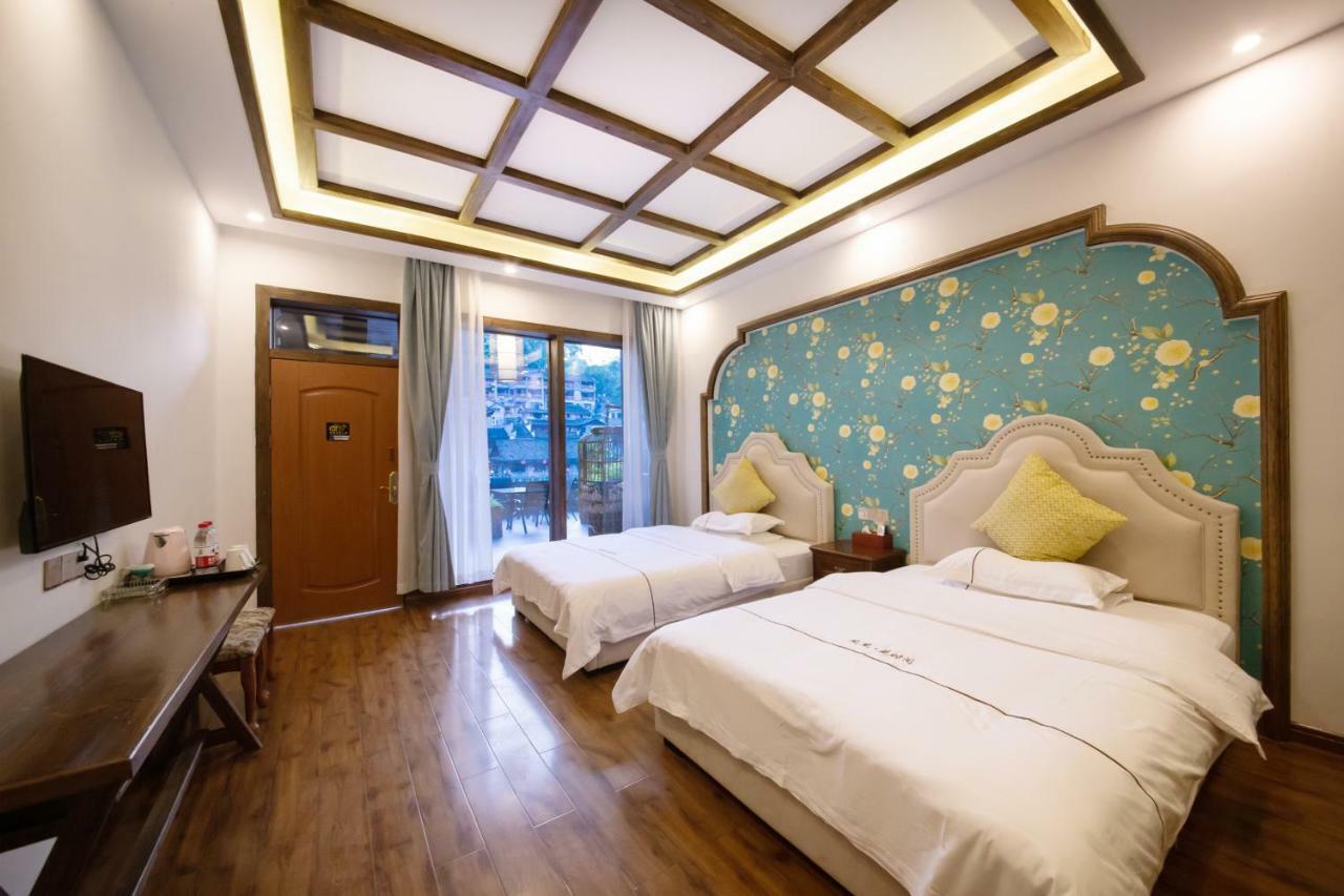 Fenghuang Slowly Time Inn Exterior foto